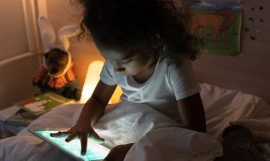 अत्यधिक स्क्रीन टाइम से बच्चों के हृदय पर खतरा: नई वैज्ञानिक रिपोर्ट